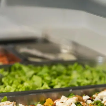 Szálloda Piramide 2*