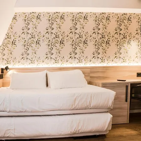 Hotell Piramide Portonovo