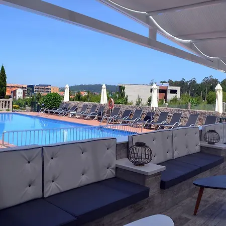 Szálloda Piramide Portonovo