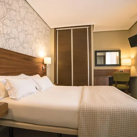 Hotell Piramide Portonovo