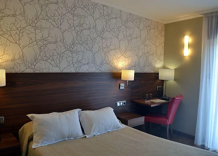 Piramide Ξενοδοχείο 2*