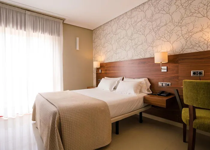 Hotel Piramide Portonovo